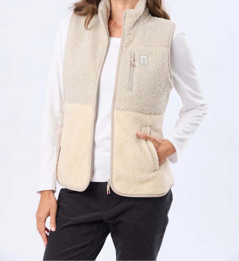 Chaleco tejido sherpa cuello alto