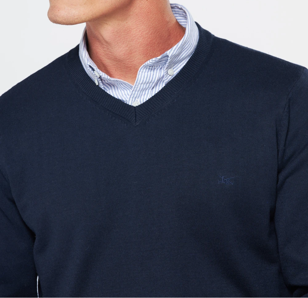 Buzo tejido cuello V