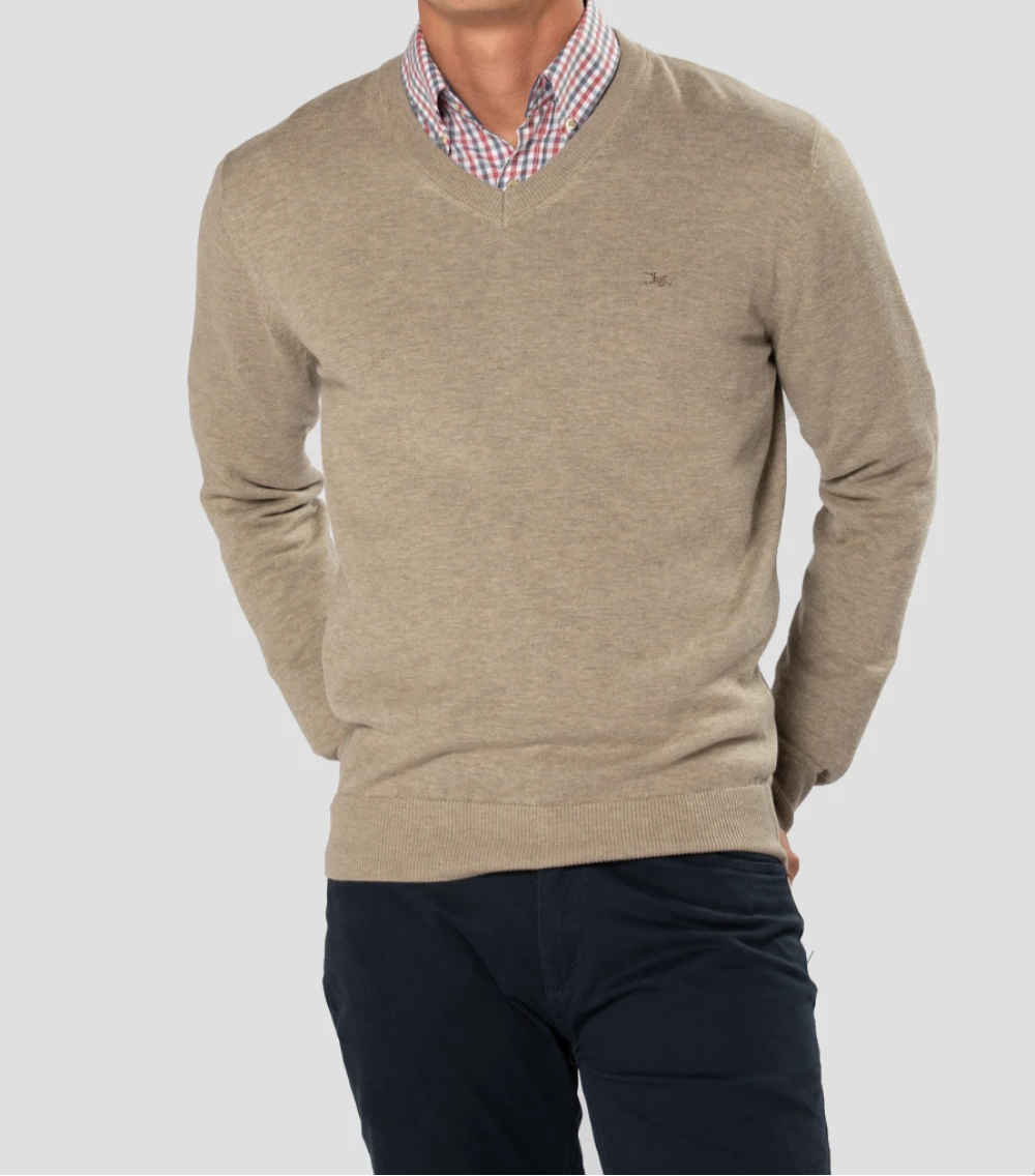 Buzo tejido cuello V