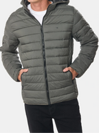 Campera con capucha desmontable