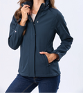 Campera de neopreno con capucha