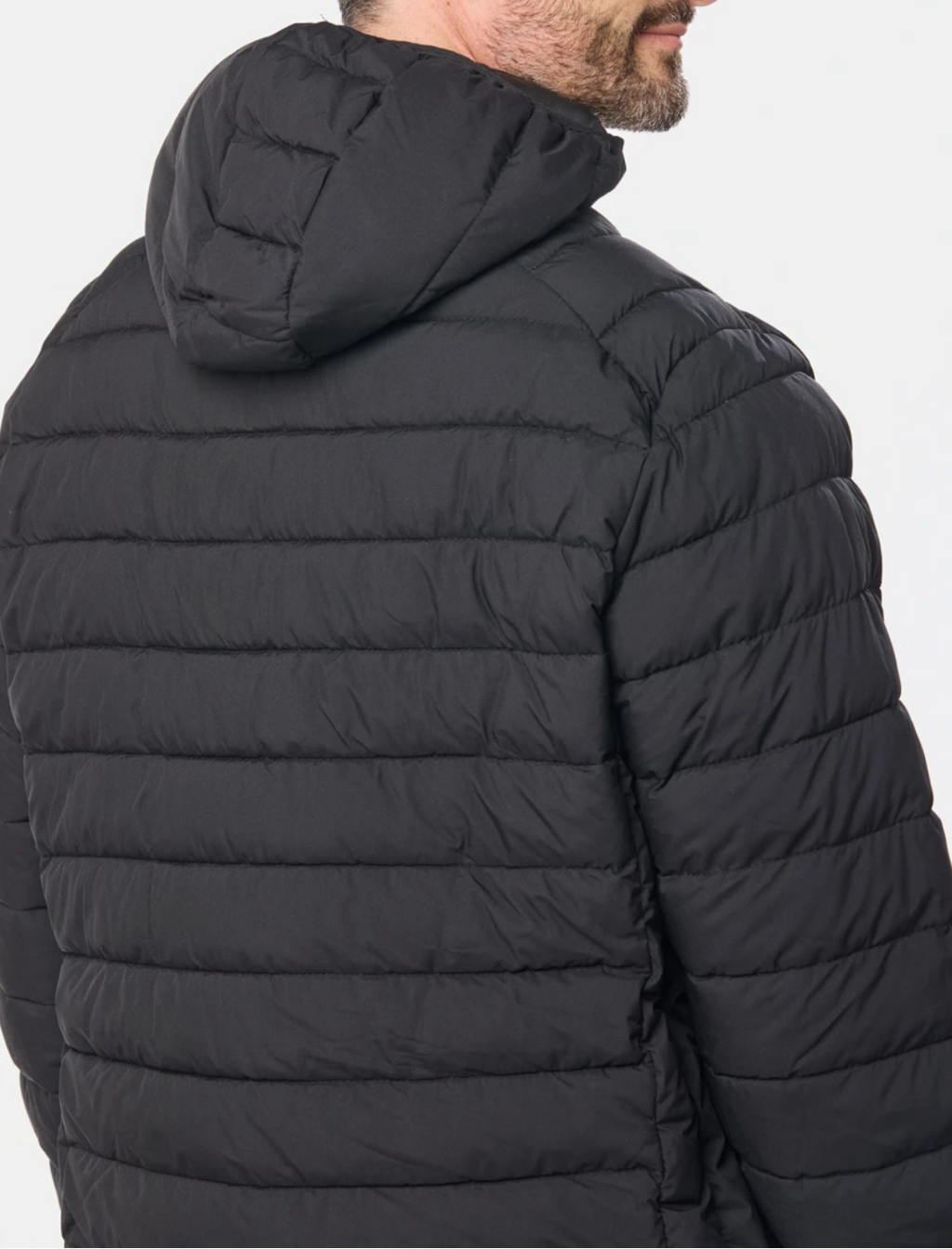 Campera con capucha desmontable