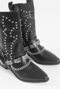 Botas con Tachas